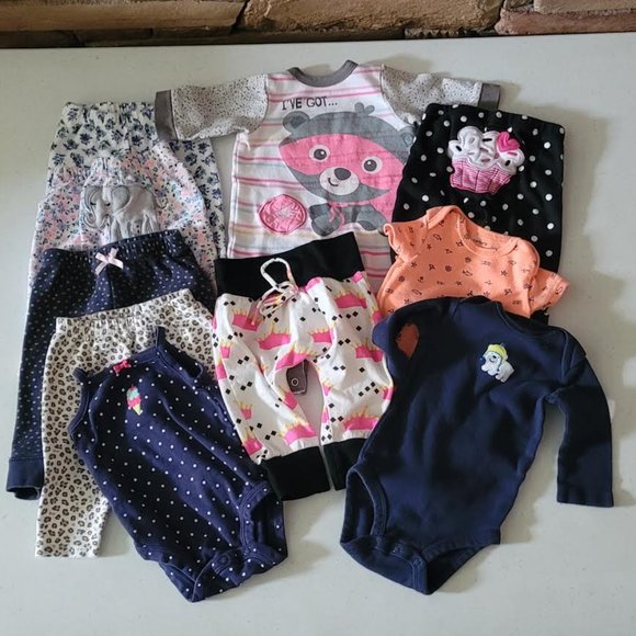 Bundle of girls clothes 3mo - description of each item below - Picture 4 of 8